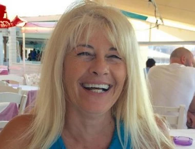Η γυναίκα που δολοφονήθηκε από τον πρώην κουνιάδο της ανέβηκε μέχρι και πάνω στο ψυγείο για να σωθεί